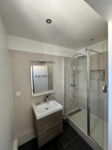 For rent Kremlin-bicetre 2 rooms 36 m2 Val de Marne (94270) photo 2