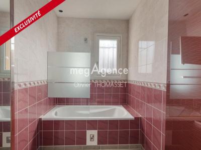 For sale Lyon-9eme-arrondissement 5 rooms 104 m2 Rhone (69009) photo 4