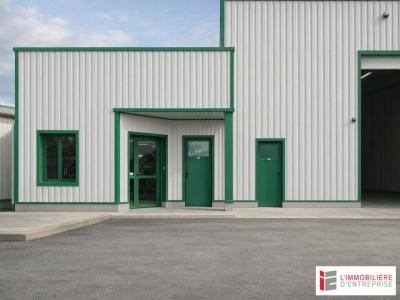 Louer Commerce 250 m2 Vitre