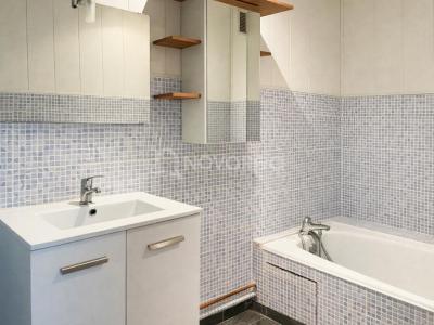 For sale Pau 4 rooms 79 m2 Pyrenees atlantiques (64000) photo 4