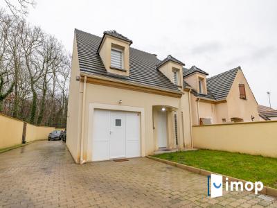 For sale Yerres 4 rooms 96 m2 Essonne (91330) photo 0