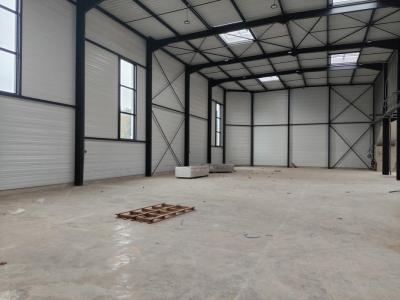 For rent Chalifert 597 m2 Seine et marne (77144) photo 0