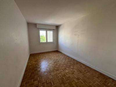 For sale Courbevoie 3 rooms 60 m2 Hauts de Seine (92400) photo 4