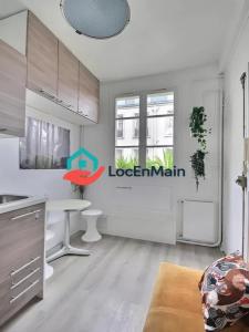 Louer Appartement Paris-11eme-arrondissement 860 euros