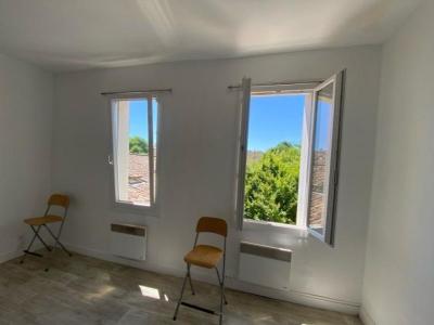 For rent Bordeaux 1 room 26 m2 Gironde (33000) photo 0