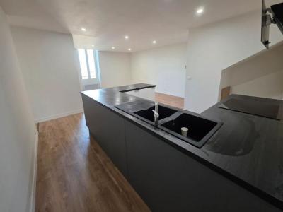 Louer Maison 81 m2 Saint-andre-du-bois
