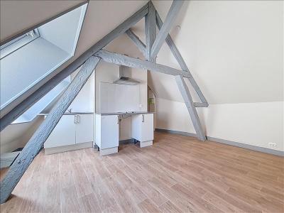 For rent Puiseaux 1 room 14 m2 Loiret (45390) photo 1