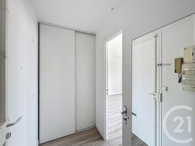 For rent Villejuif 1 room 30 m2 Val de Marne (94800) photo 2