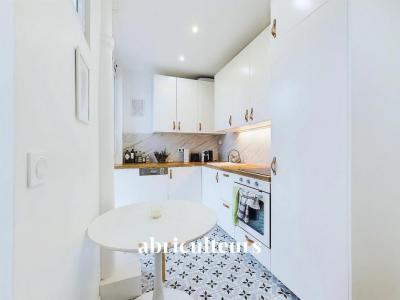 For sale Paris-9eme-arrondissement 2 rooms 51 m2 Paris (75009) photo 3