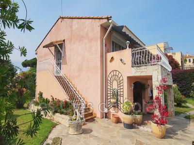 For sale Londe-les-maures 7 rooms 100 m2 Var (83250) photo 0