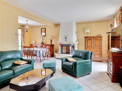 Acheter Maison Sainte-genevieve-des-bois 683000 euros