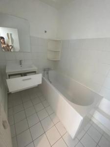 For sale Joue-les-tours 2 rooms 48 m2 Indre et loire (37300) photo 3