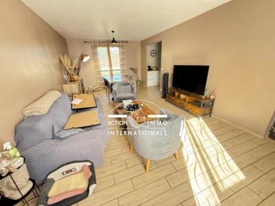 For sale Saint-martin-de-crau 4 rooms 85 m2 Bouches du Rhone (13310) photo 0