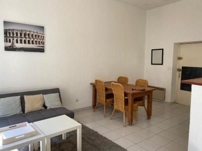 Louer Appartement 41 m2 Nimes