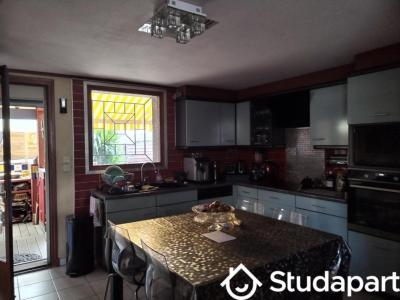 Louer Appartement 10 m2 Lunel