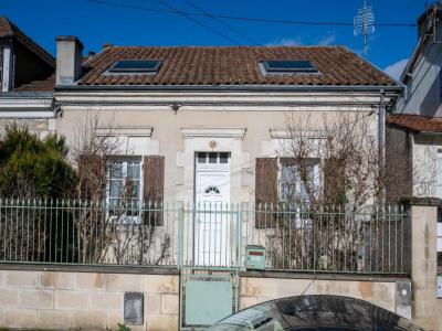 For sale Perigueux 5 rooms 95 m2 Dordogne (24000) photo 0