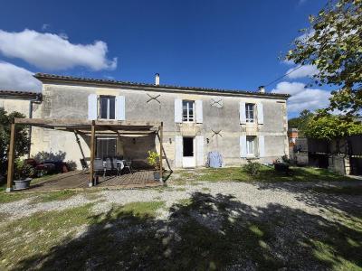 For sale 7 rooms 224 m2 Charente maritime (17330) photo 0