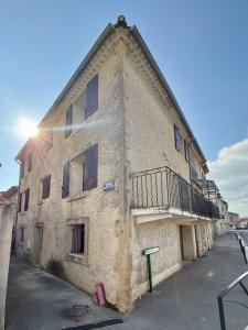 For sale Senas 4 rooms 130 m2 Bouches du Rhone (13560) photo 0