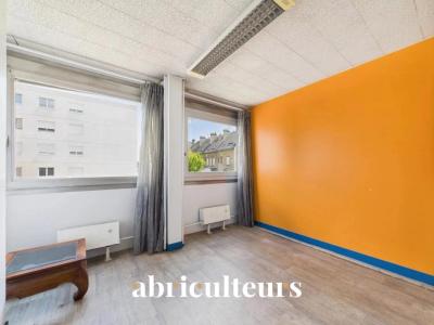 For sale Chartres 3 rooms 39 m2 Eure et loir (28000) photo 2