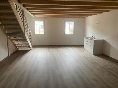 Louer Maison 84 m2 Courmangoux