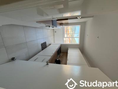 Louer Appartement 12 m2 Toulon