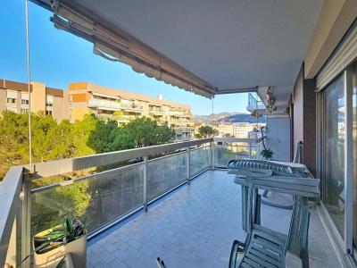 For sale Nice 5 rooms 110 m2 Alpes Maritimes (06300) photo 2