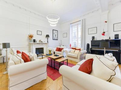 For sale Nantes 8 rooms 220 m2 Loire atlantique (44000) photo 0