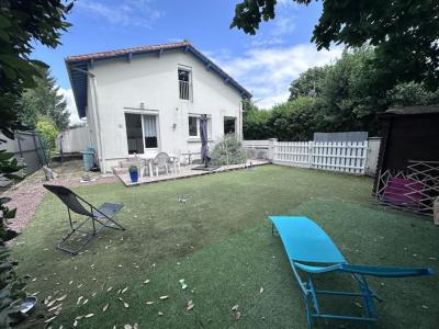 For sale Vaux-sur-mer 3 rooms 64 m2 Charente maritime (17640) photo 0