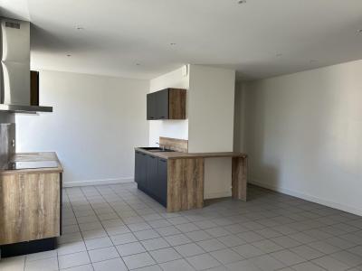 For rent Villefranche-sur-saone 4 rooms 82 m2 Rhone (69400) photo 0