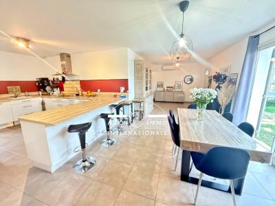 For sale Paradou 4 rooms 103 m2 Bouches du Rhone (13520) photo 2