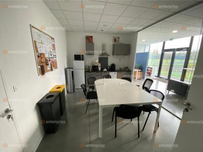 Louer Commerce Carvin 89004 euros