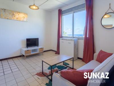 Louer Appartement Saint-pierre 806 euros