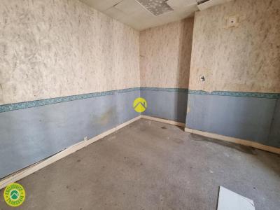 For sale Vierzon 1 room 224 m2 Cher (18100) photo 3