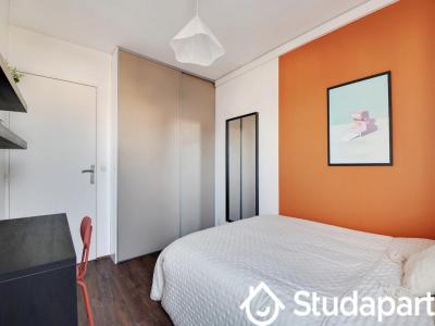 Louer Appartement 10 m2 Paris-17eme-arrondissement