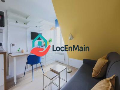 Louer Appartement 13 m2 Paris-10eme-arrondissement