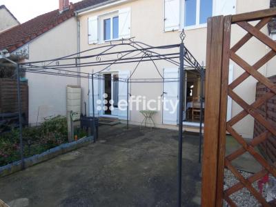 For sale Gannat 4 rooms 91 m2 Allier (03800) photo 1