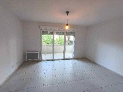 Louer Appartement 60 m2 Sete