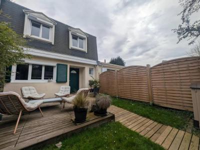 For sale Elancourt 5 rooms 112 m2 Yvelines (78990) photo 0