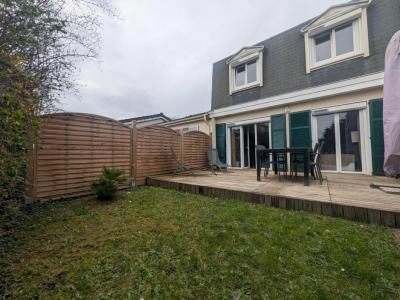 For sale Elancourt 5 rooms 112 m2 Yvelines (78990) photo 1