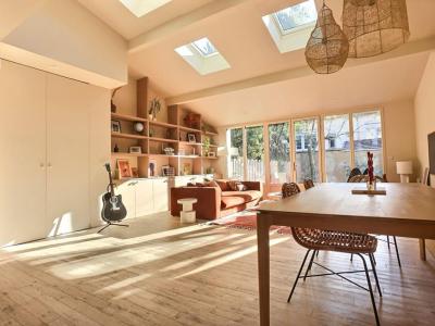 For sale Bordeaux 5 rooms 121 m2 Gironde (33800) photo 0