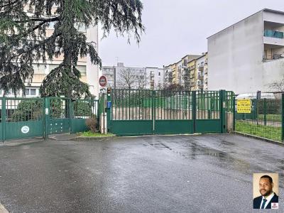 For sale Vitry-sur-seine 11 m2 Val de Marne (94400) photo 2