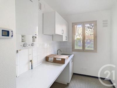 For rent Villejuif 2 rooms 47 m2 Val de Marne (94800) photo 0