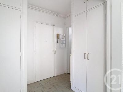 Louer Appartement Villejuif 1025 euros