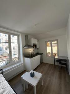 For rent Lyon-3eme-arrondissement 1 room 14 m2 Rhone (69003) photo 0