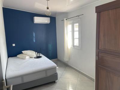 Louer Maison Saint-pierre 2000 euros