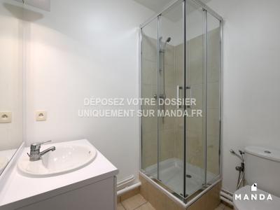 For rent Courbevoie 1 room 25 m2 Hauts de Seine (92400) photo 2
