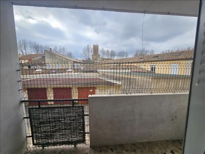 Louer Appartement Beaurecueil 770 euros