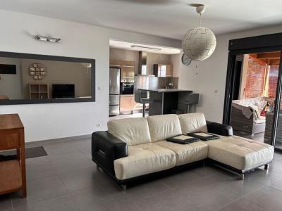 Louer Maison Possession 2526 euros