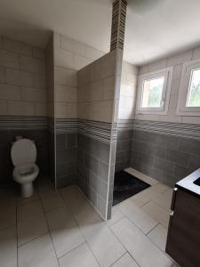 For sale Bagnols-sur-ceze 7 rooms 150 m2 Gard (30200) photo 2