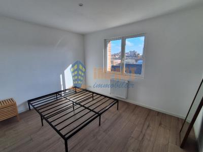 For sale Lille 4 rooms 63 m2 Nord (59000) photo 4